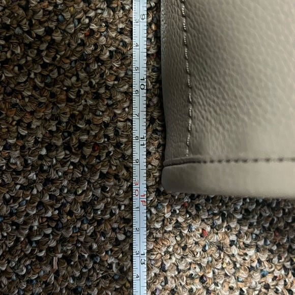 Tory Burch Britten Leather Slouchy Tote - Picture 11 of 14